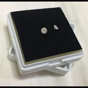 REAL diamond solitaire set 0.3 CTW